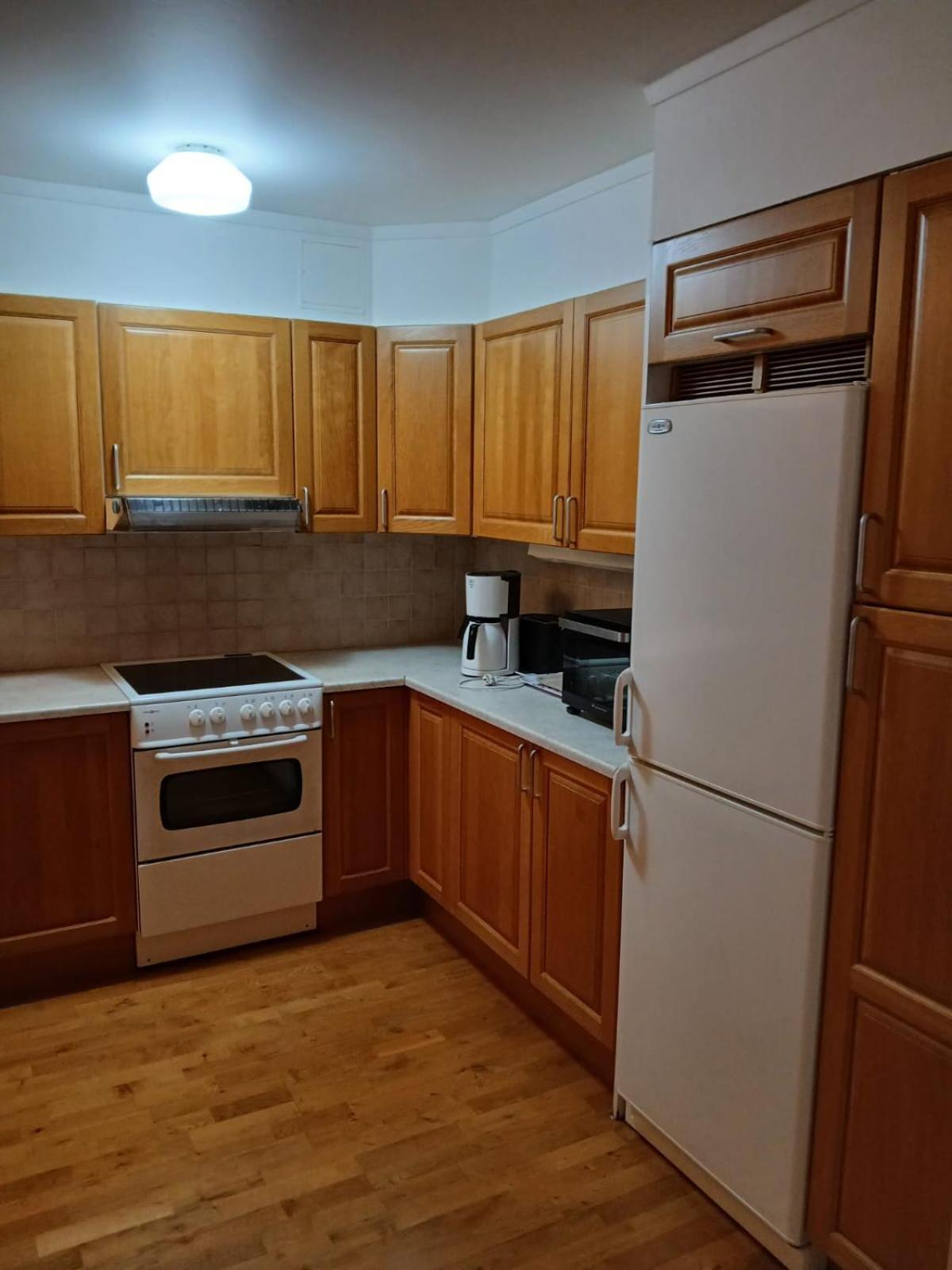 3 Laegenheter Med Totalt 5 Sovrum Och 8 Baeddar Ruda Exterior foto