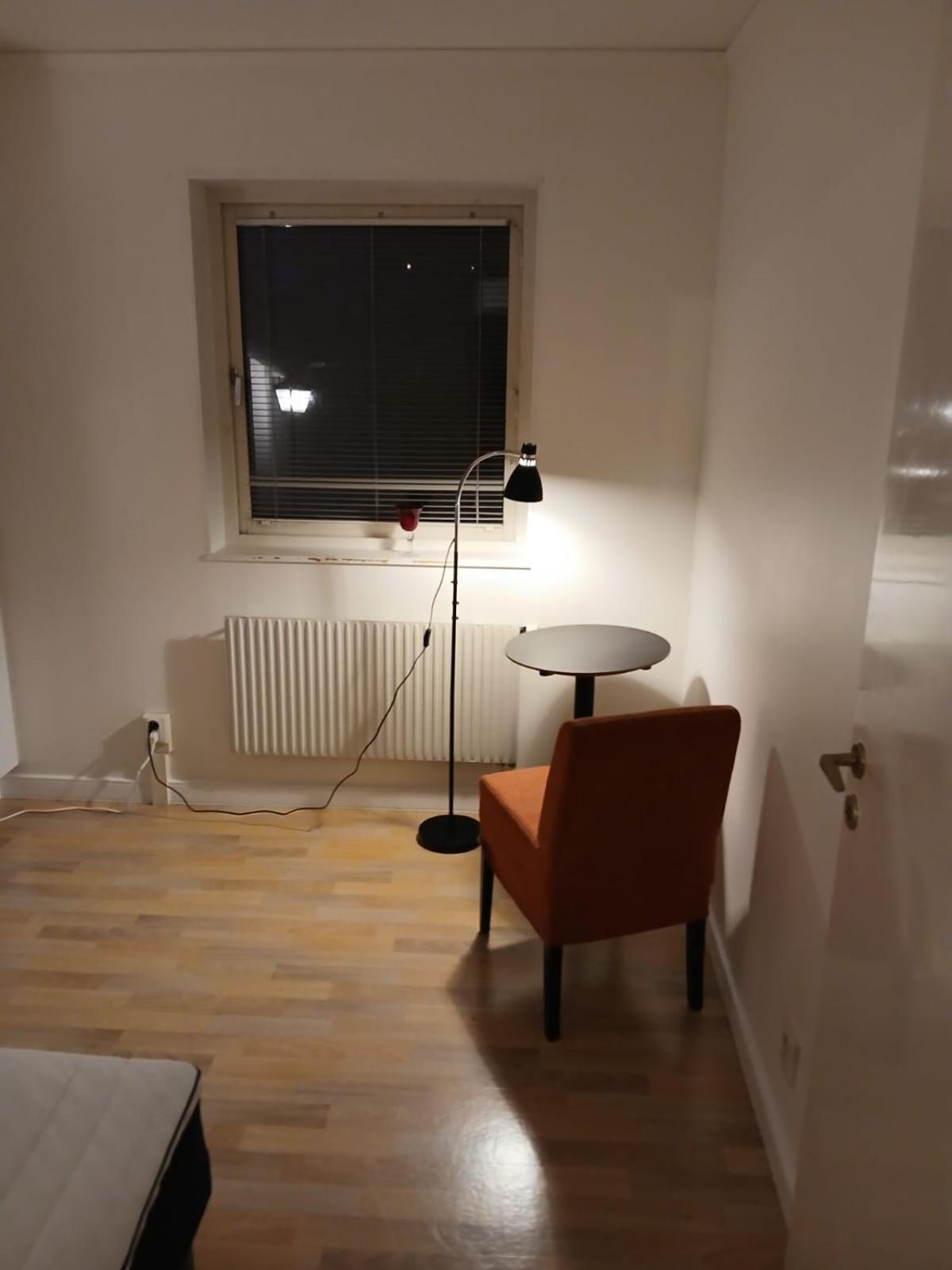 3 Laegenheter Med Totalt 5 Sovrum Och 8 Baeddar Ruda Exterior foto