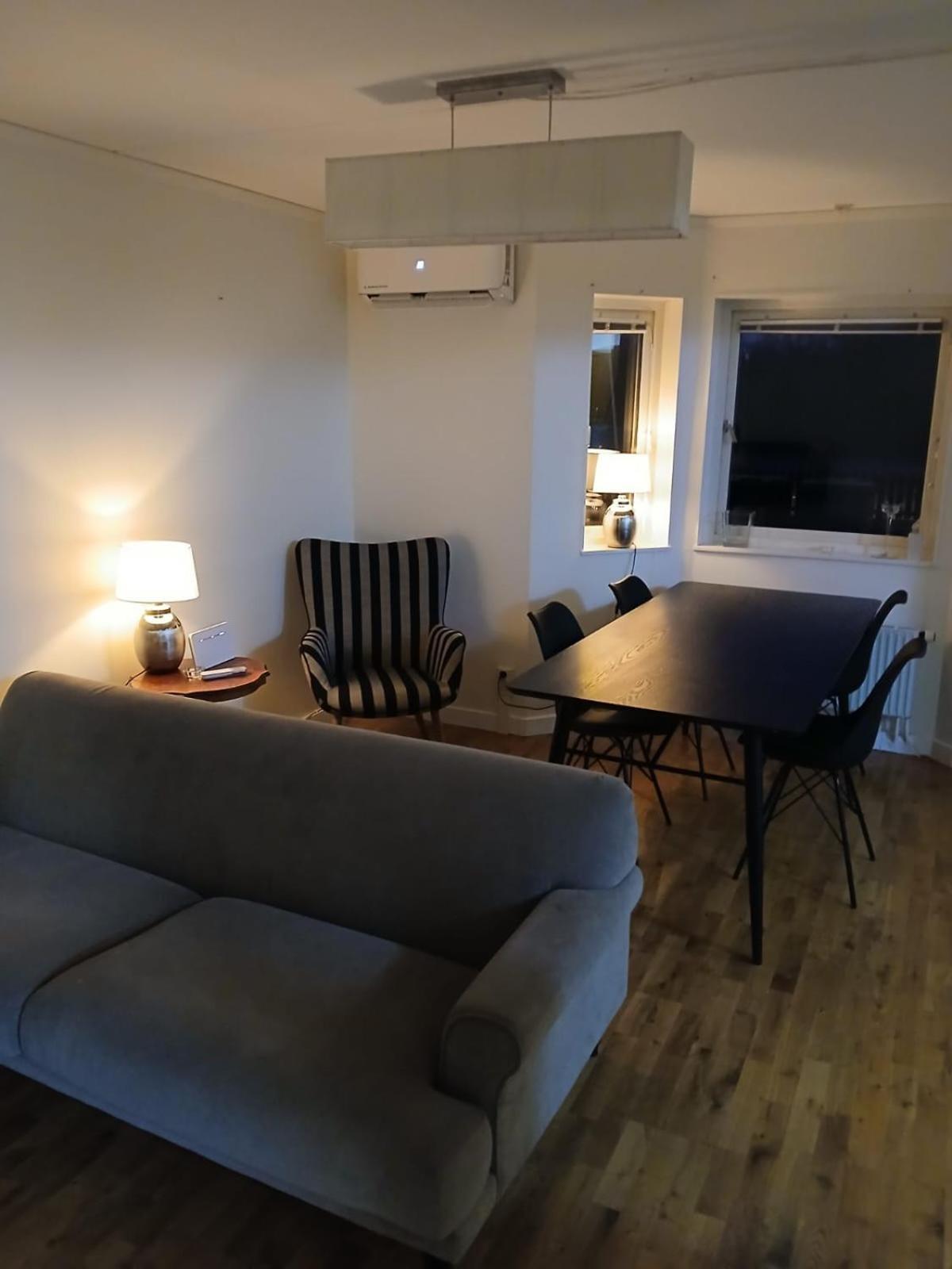 3 Laegenheter Med Totalt 5 Sovrum Och 8 Baeddar Ruda Exterior foto